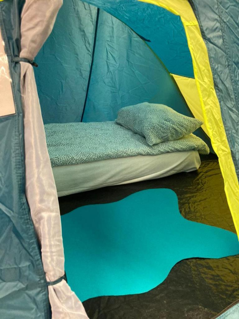 Indoor Camping Helsinki Hotell Eksteriør bilde