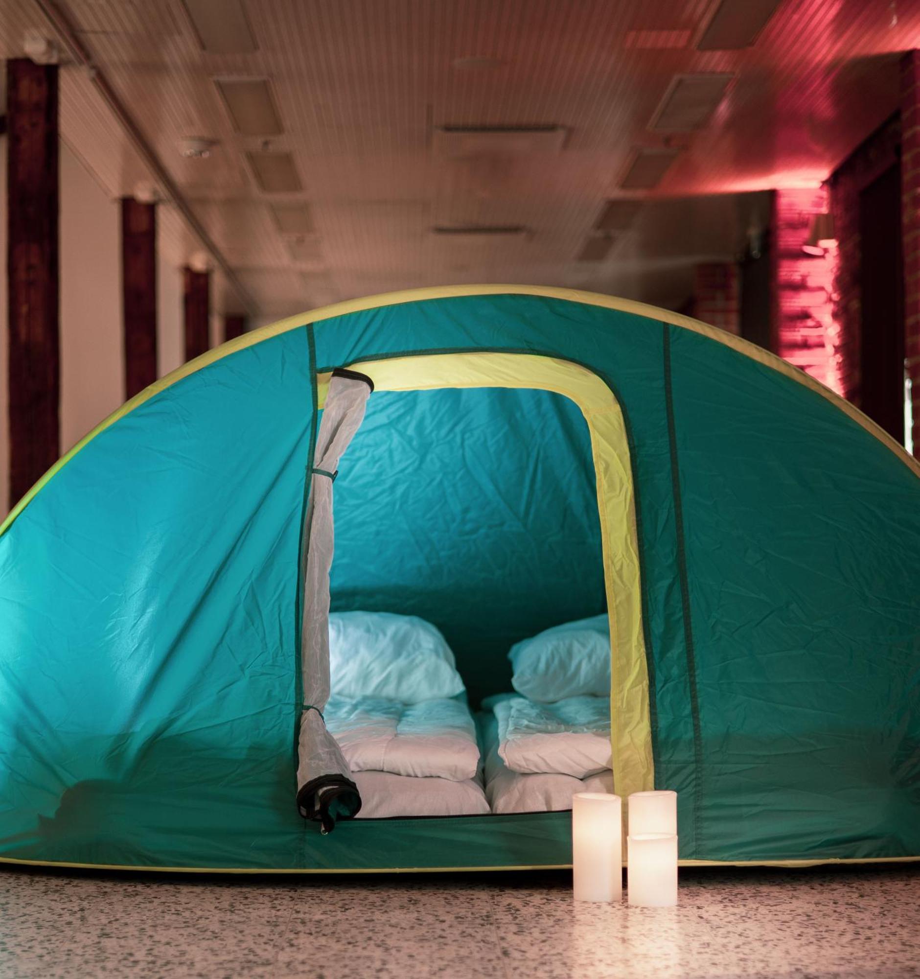 Indoor Camping Helsinki Hotell Eksteriør bilde