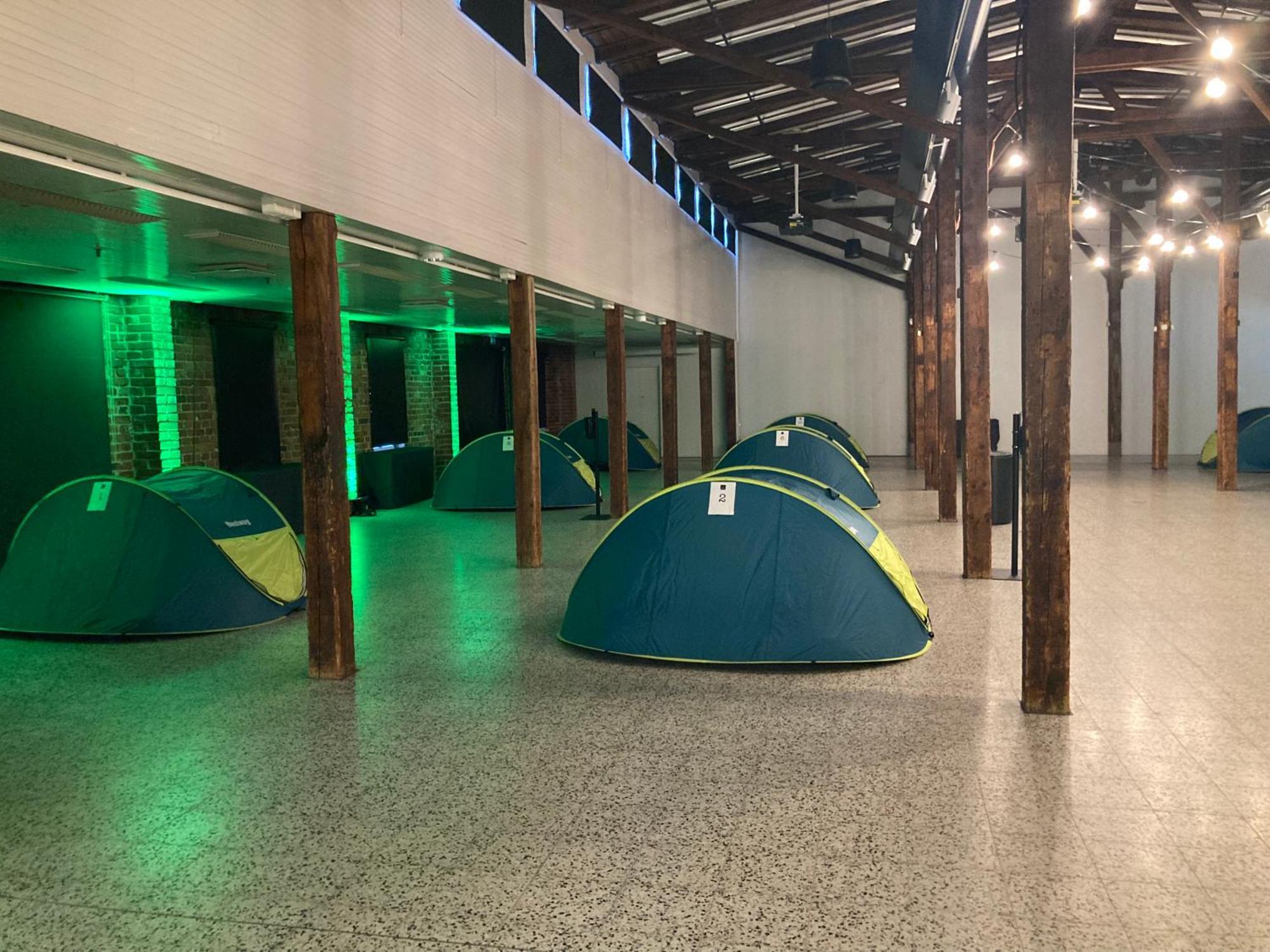 Indoor Camping Helsinki Hotell Eksteriør bilde